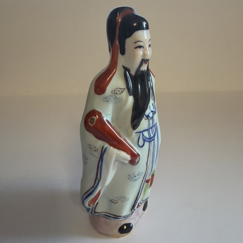 VINTAGE ORIENTAL PORCELAIN FIGURINE MAN IN THE BLUE ROBE - Picture 2 of 9